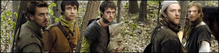 Robin des Bois (Jonas Armstrong) et les hors-la-loi, forêt de Sherwood